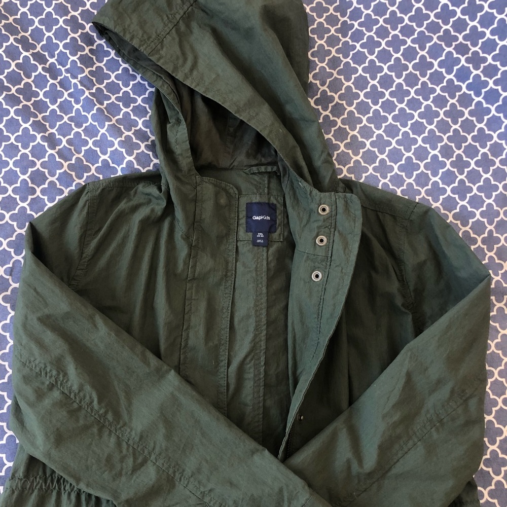 Gap kids, XXL, camo-green jacket.